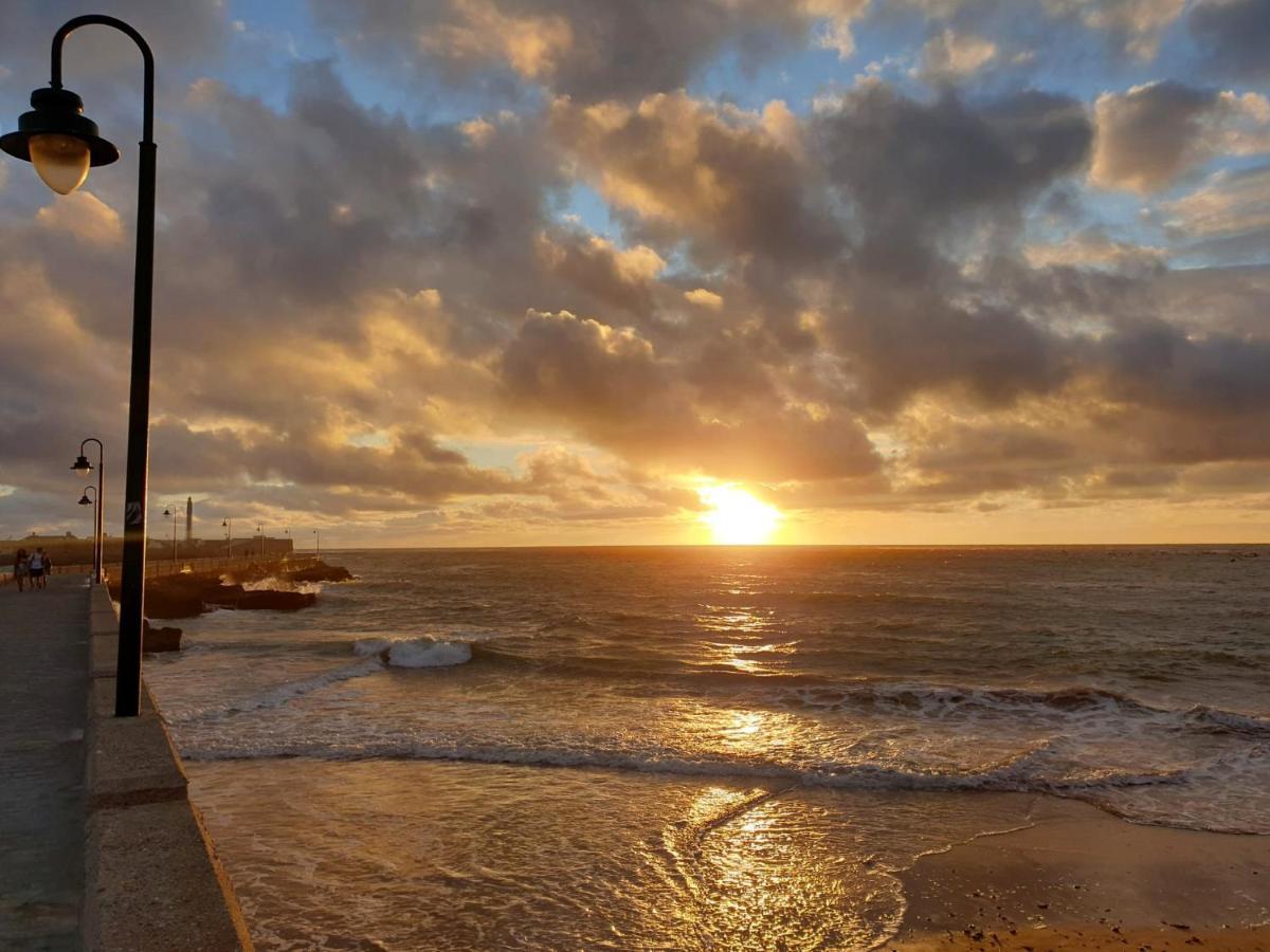 Luz Del Faro Apartment Cadiz Bagian luar foto