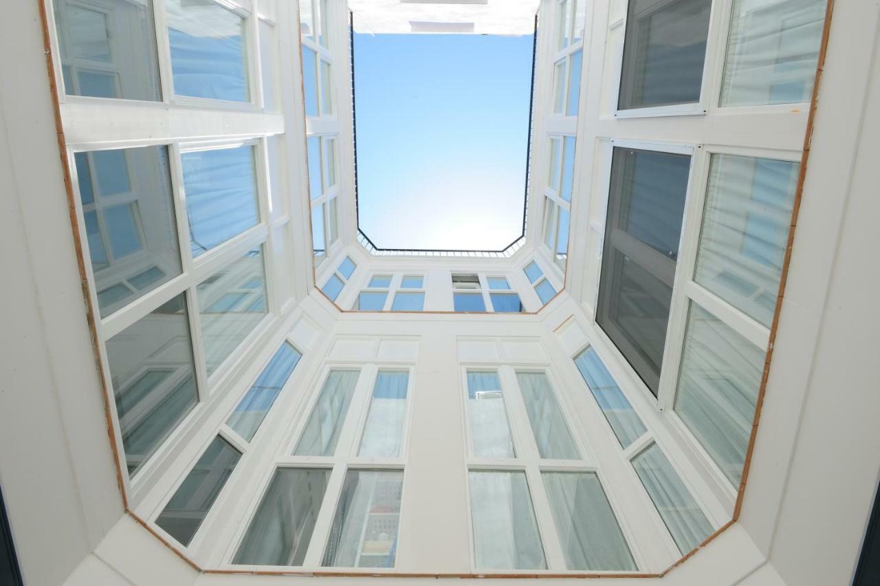 Luz Del Faro Apartment Cadiz Bagian luar foto