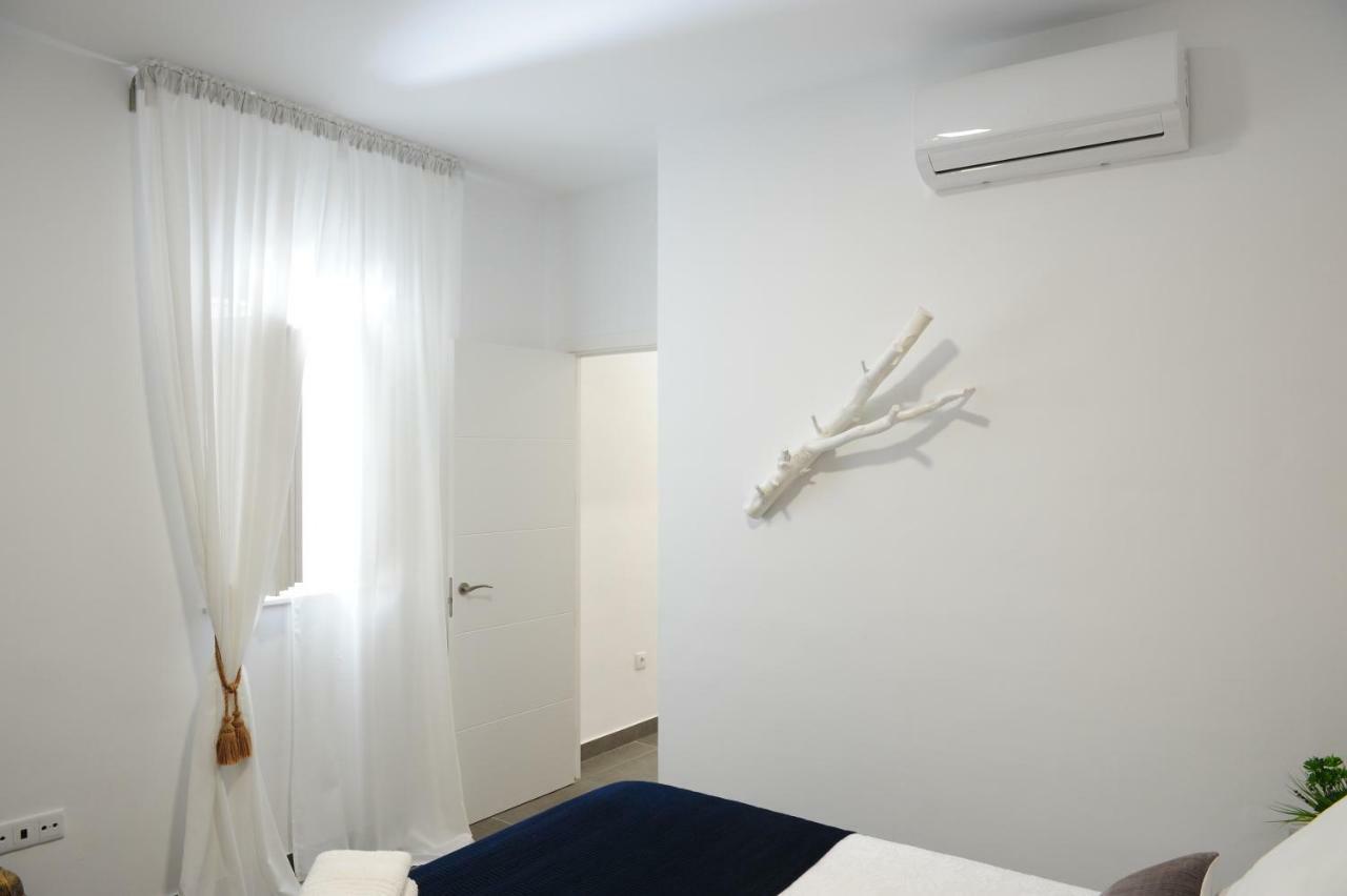 Luz Del Faro Apartment Cadiz Bagian luar foto