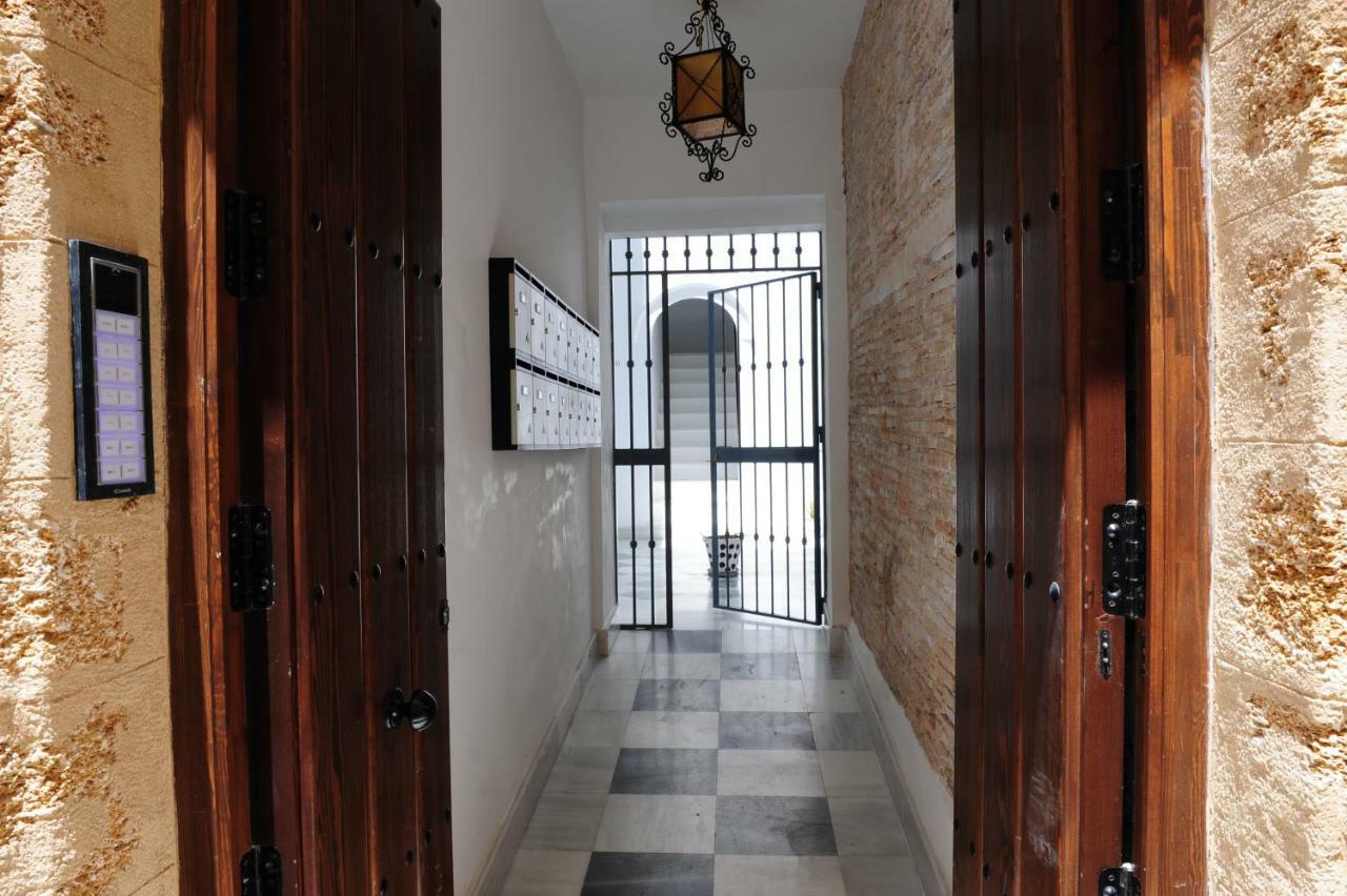 Luz Del Faro Apartment Cadiz Bagian luar foto